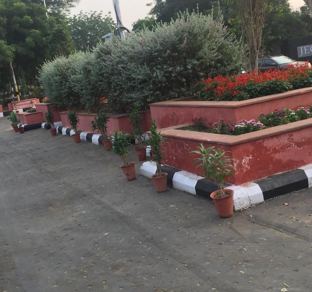 WhatsApp Image 2025-11-17 at 11.06.46 PM (4)